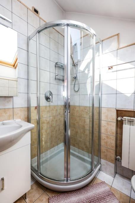 Prestigioso Appartamento Di 70Mq Vicino Milano Legnano Exterior foto